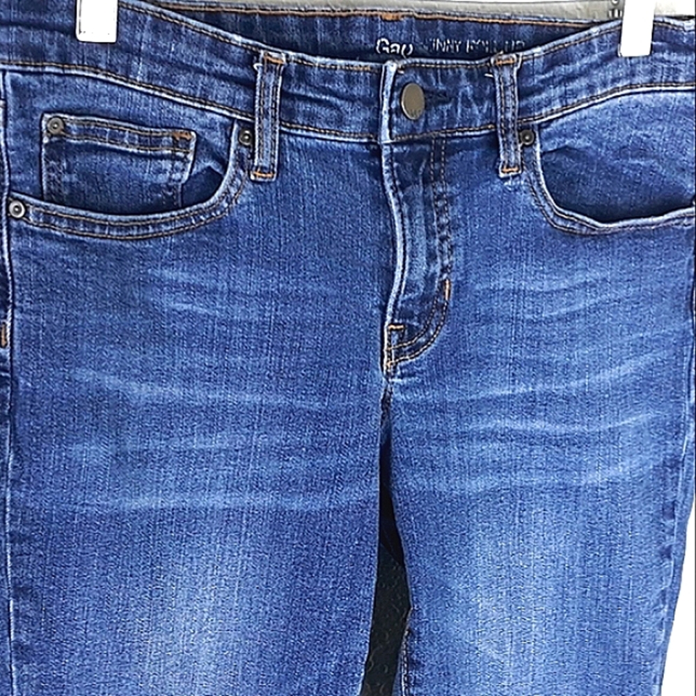 GAP Jeans Size 6 W29 Skinny Roll Up Lightly Distressed